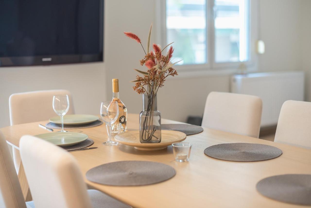 Stylish 2Bdr Apt By Acropolis Афины Экстерьер фото