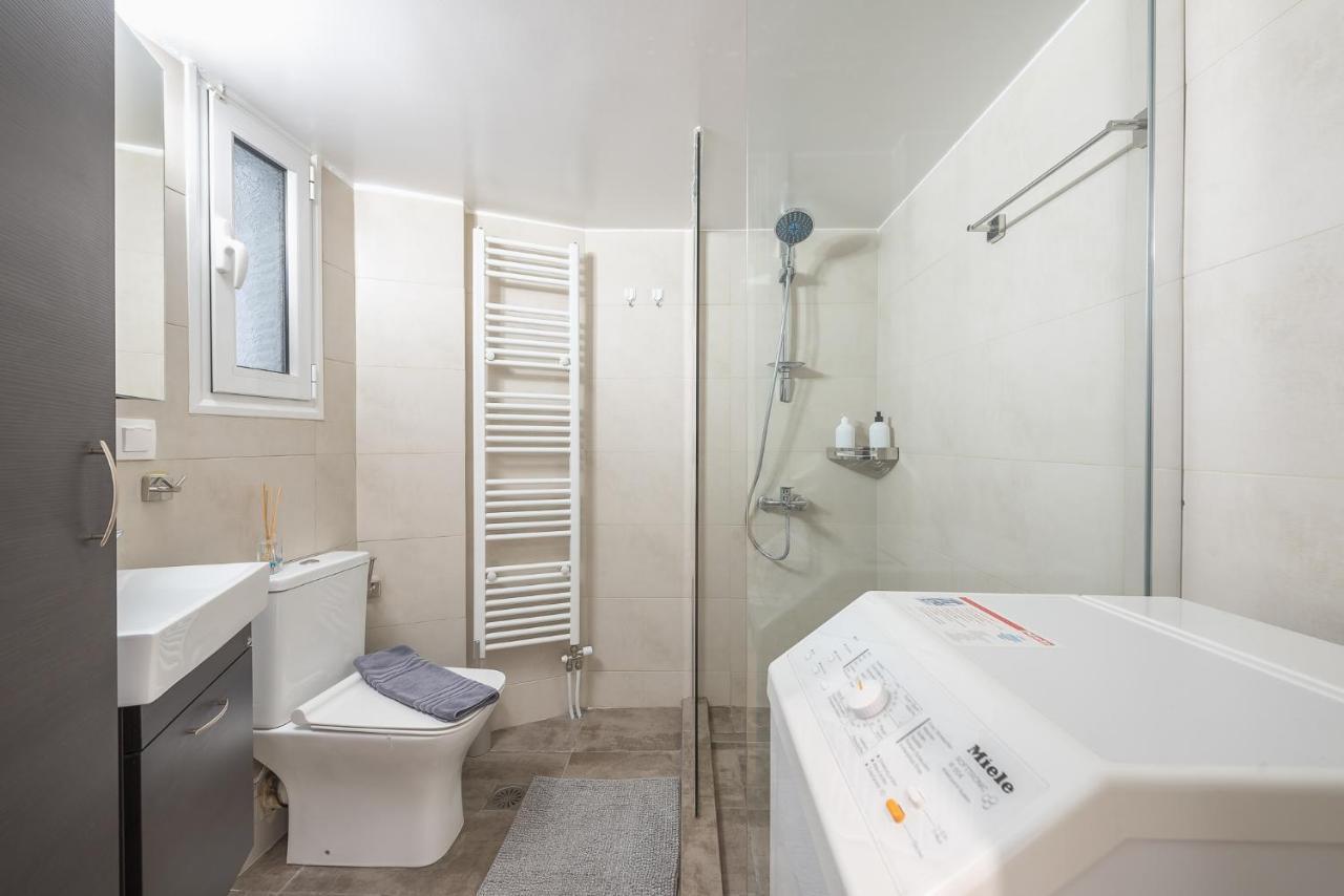 Stylish 2Bdr Apt By Acropolis Афины Экстерьер фото