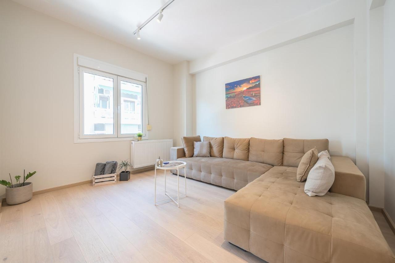 Stylish 2Bdr Apt By Acropolis Афины Экстерьер фото